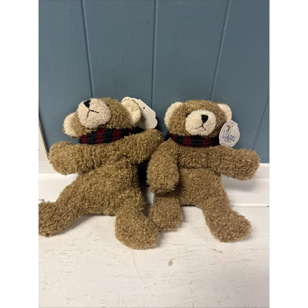 Pair‎ Of New (2) Holiday Wishpets Bears With Scarves Christmas 11045